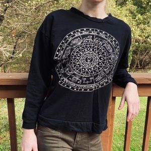 Urban Outfitters Le Shirt Zodiac Wheel Astrology Black Sweatshirt Size M